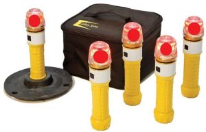 HR ELECRONIC FLARE KIT RED SET OF 5 WITH BASES AND CASE